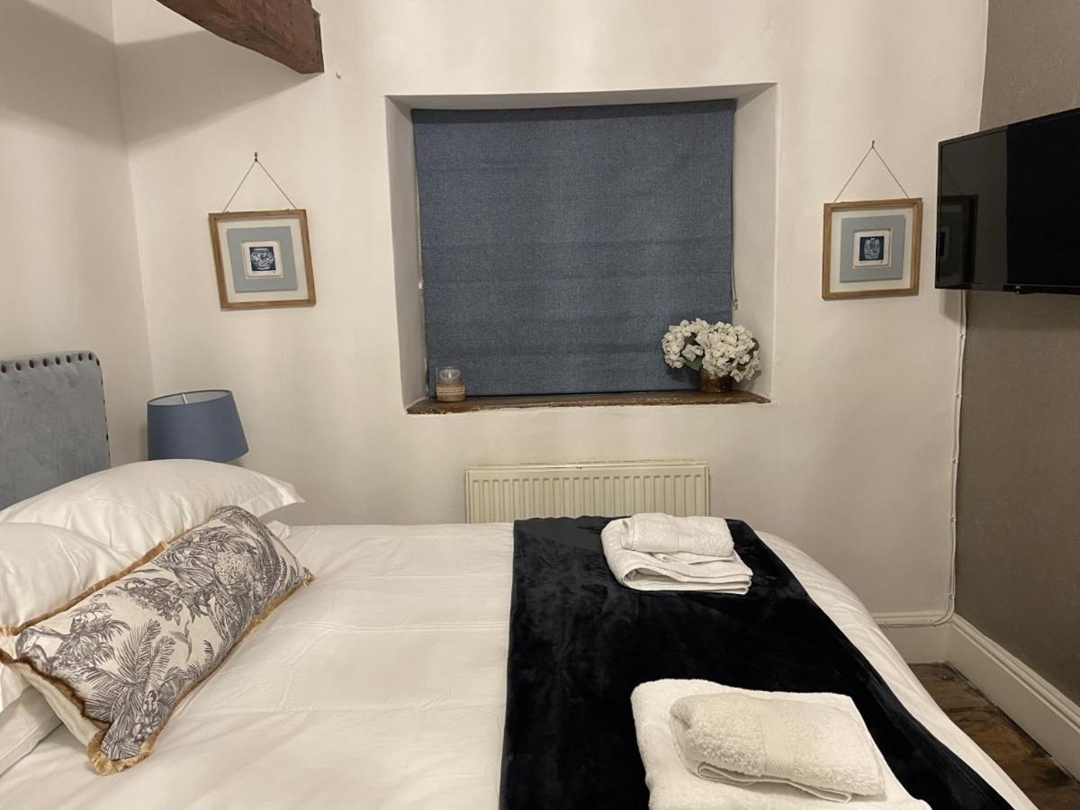 Hebe Cottage - Idyllic And Homely With Attention To Detail Atworth Экстерьер фото
